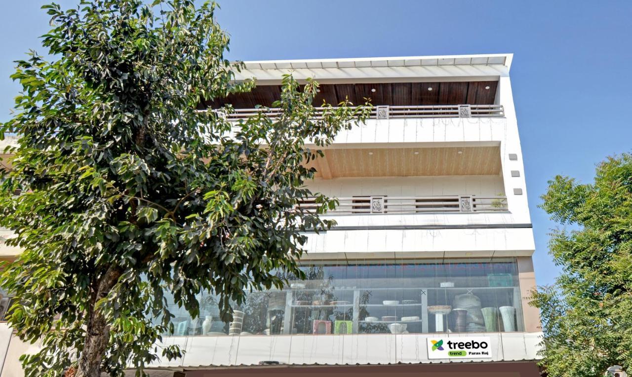 Treebo Paras Raj Near City Palace Udaipur Buitenkant foto